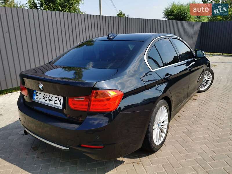 Седан BMW 3 Series 2012 в Львове