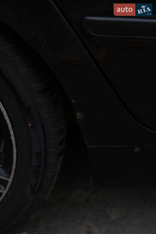 Седан BMW 3 Series 2004 в Корце фото 16 Седан BMW 3 Series 2004 в Корце