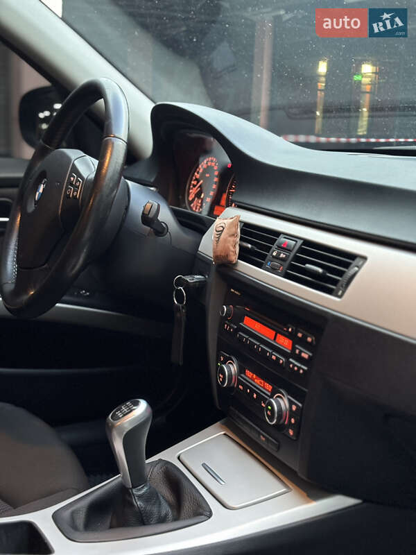 Універсал BMW 3 Series 2011 в Києві