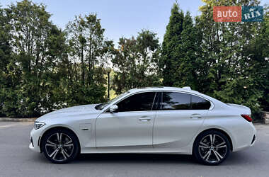 Седан BMW 3 Series 2021 в 