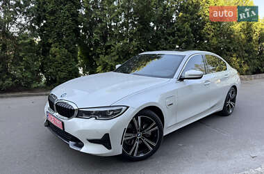 Седан BMW 3 Series 2021 в 