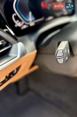 Седан BMW 3 Series 2021 в 
