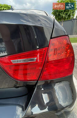 Седан BMW 3 Series 2009 в 