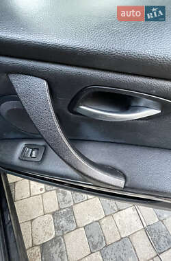 Седан BMW 3 Series 2009 в 
