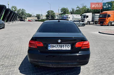 Купе BMW 3 Series 2010 в 