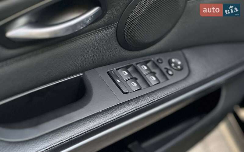Седан BMW 3 Series 2009 в Ивано-Франковске
