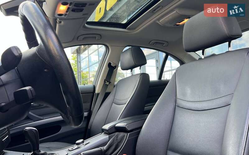 Седан BMW 3 Series 2009 в Ивано-Франковске
