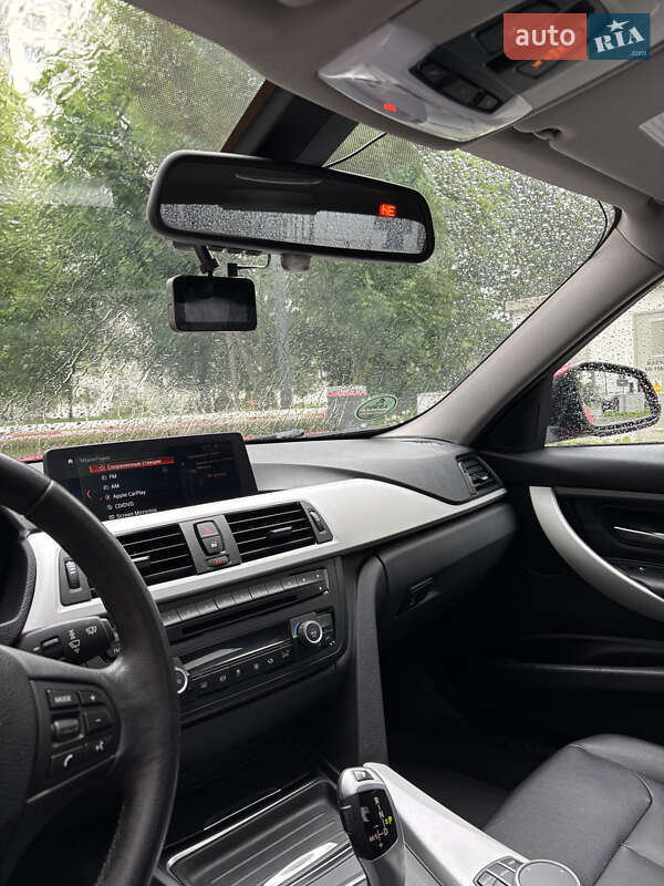 Седан BMW 3 Series 2013 в Киеве