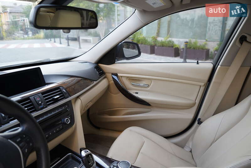 Седан BMW 3 Series 2015 в Білій Церкві