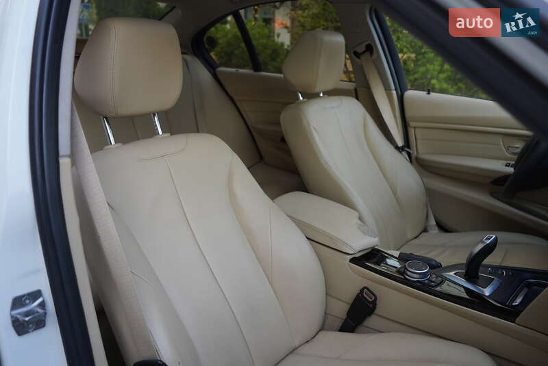 Седан BMW 3 Series 2015 в Білій Церкві