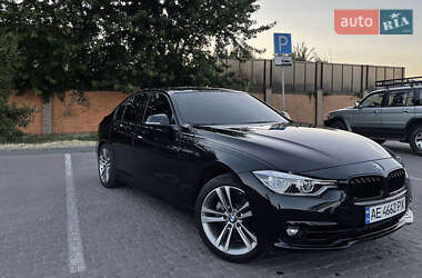 Седан BMW 3 Series 2018 в Львове