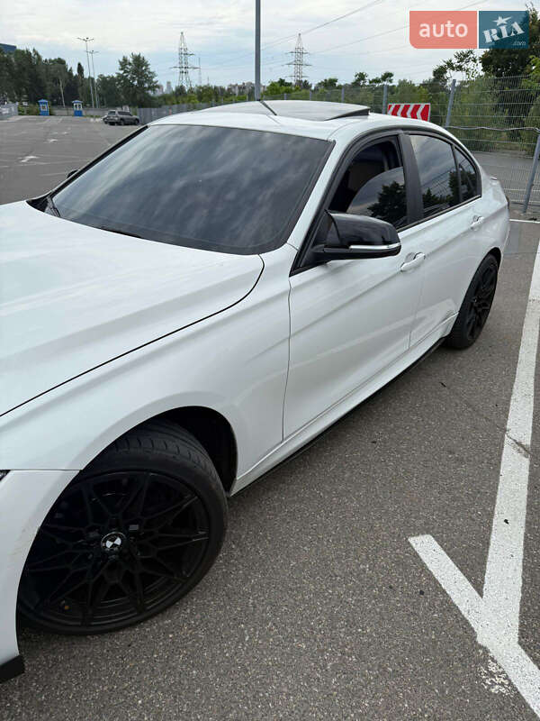 Седан BMW 3 Series 2013 в Киеве