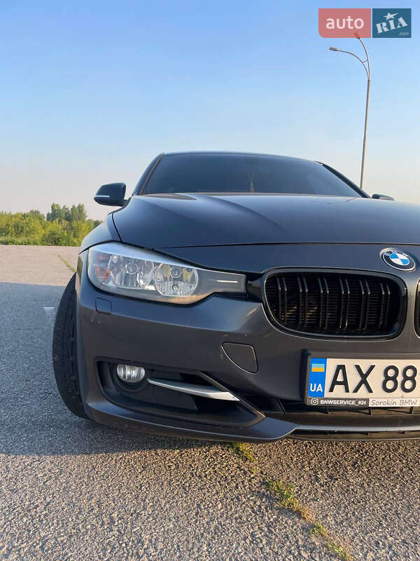 Седан BMW 3 Series 2012 в Безлюдівці