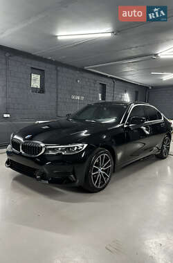 Седан BMW 3 Series 2022 в Киеве