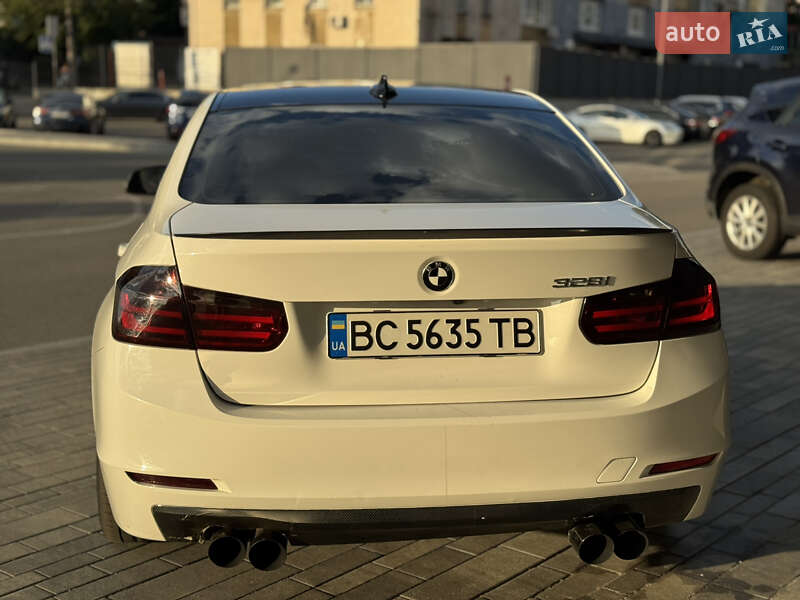 Седан BMW 3 Series 2012 в Києві