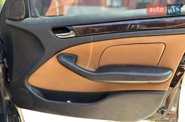 Універсал BMW 3 Series 2003 в  фото 34 Універсал BMW 3 Series 2003 в
