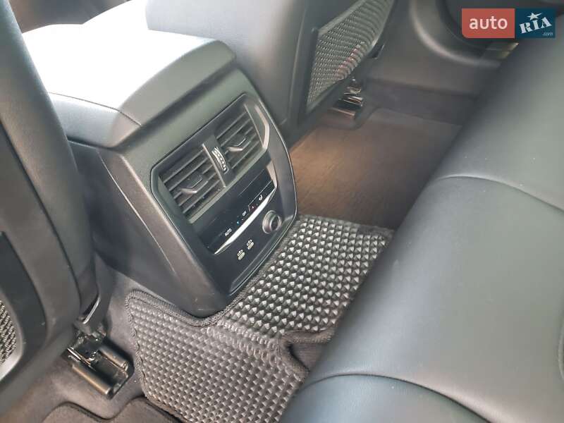 Седан BMW 3 Series 2019 в Коломиї