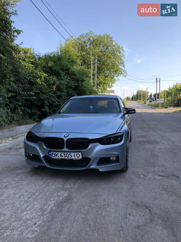 Седан BMW 3 Series 2014 в Ровно фото 16 Седан BMW 3 Series 2014 в Ровно