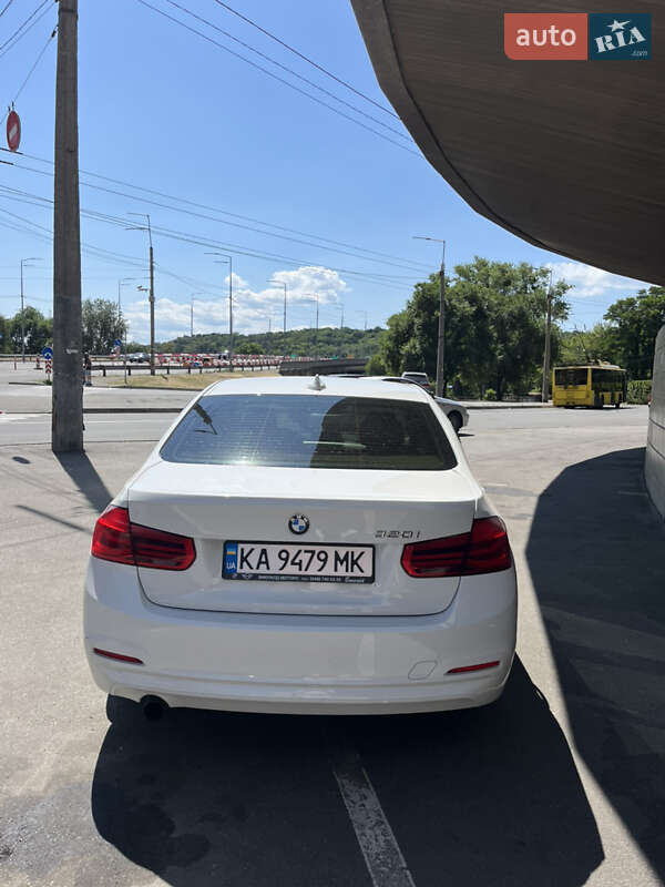 Седан BMW 3 Series 2016 в Києві