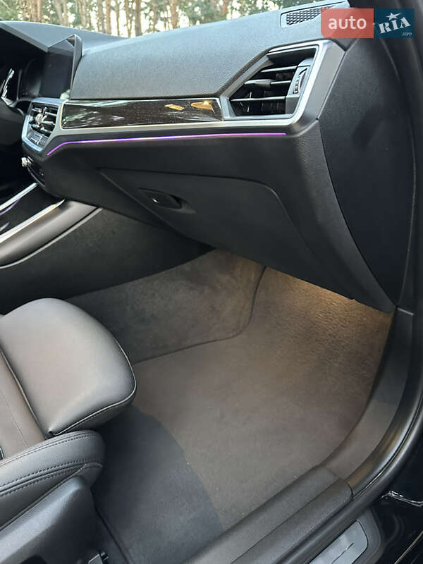 Седан BMW 3 Series 2019 в Черкасах