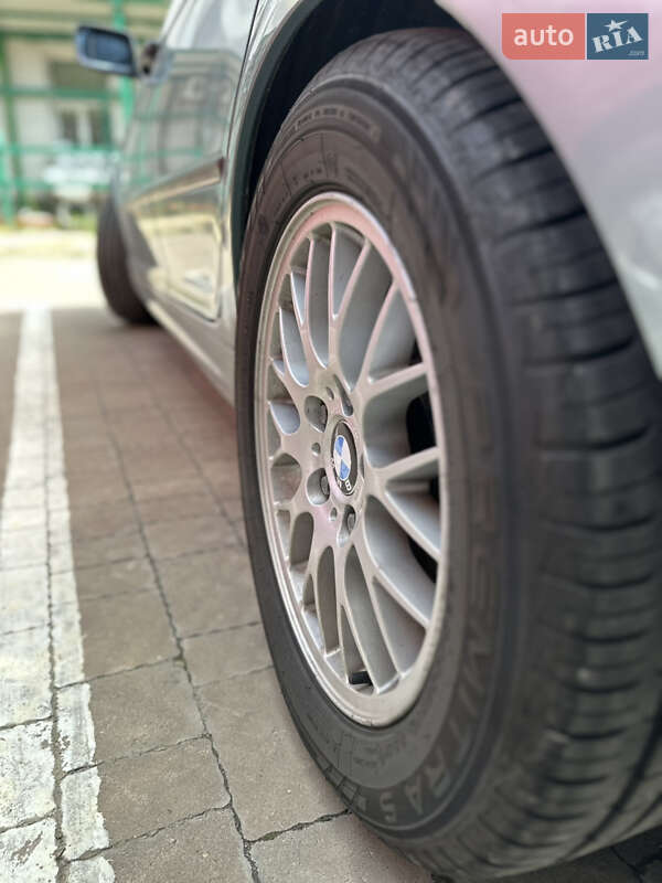 Седан BMW 3 Series 2002 в Львове