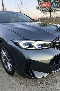 Универсал BMW 3 Series 2022 в 