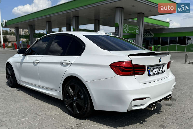 Седан BMW 3 Series 2016 в Вінниці