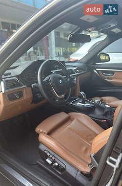 Седан BMW 3 Series 2015 в Южному