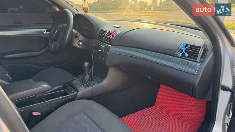 Седан BMW 3 Series 2002 в Каневе