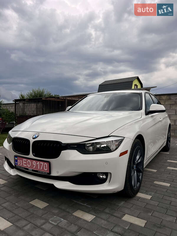 Седан BMW 3 Series 2015 в Житомире
