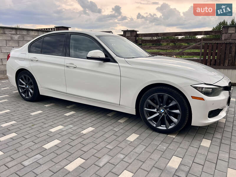 Седан BMW 3 Series 2015 в Житомире