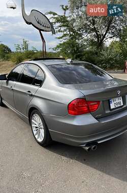 Седан BMW 3 Series 2010 в Березовке