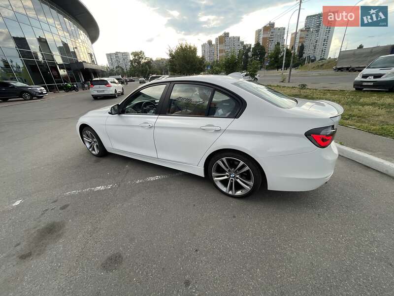 Седан BMW 3 Series 2012 в Києві