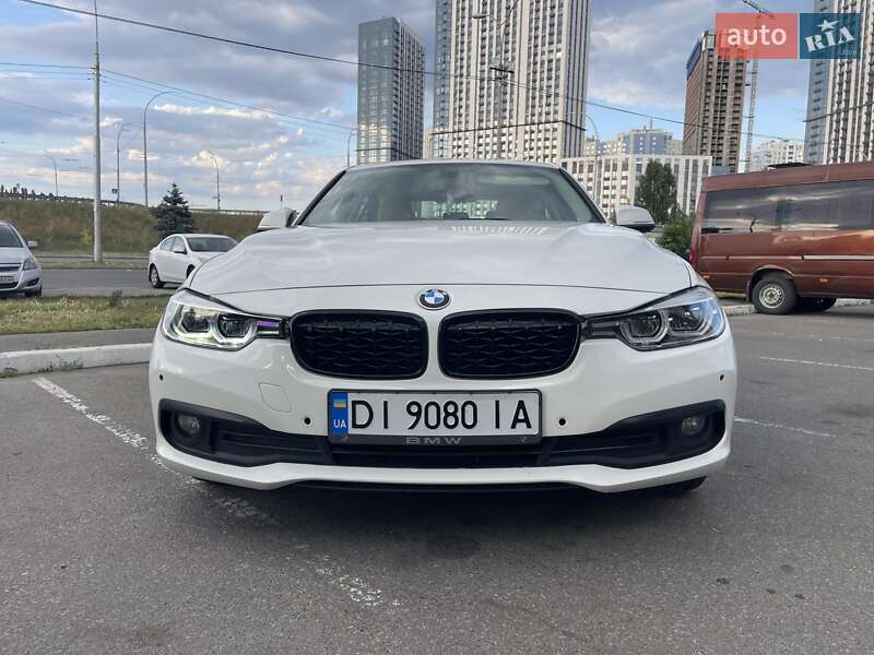 Седан BMW 3 Series 2012 в Києві