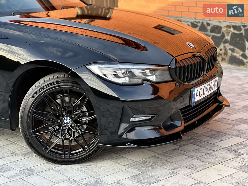 Седан BMW 3 Series 2019 в Луцке