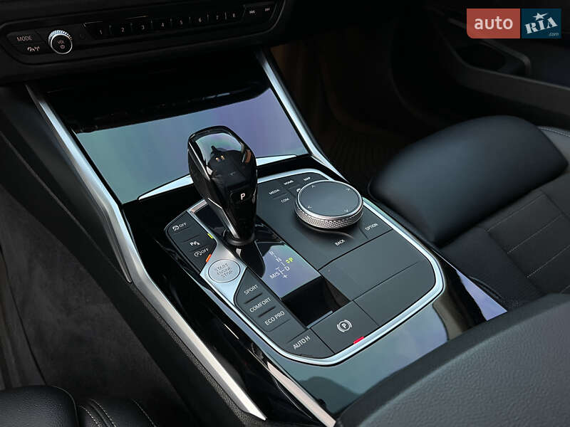 Седан BMW 3 Series 2019 в Луцке