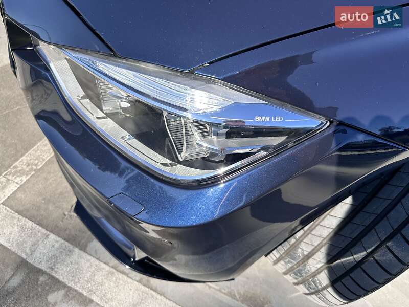 Седан BMW 3 Series 2015 в Киеве