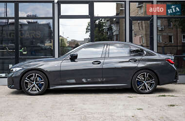 Седан BMW 3 Series 2025 в 