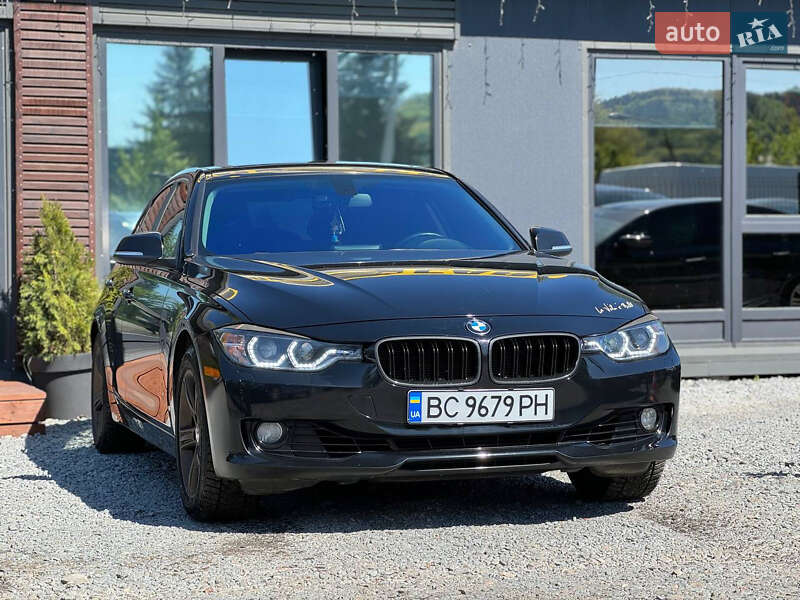 Седан BMW 3 Series 2013 в Львові