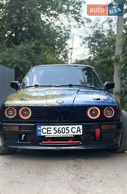 Седан BMW 3 Series 1988 в Чернівцях