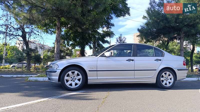 Седан BMW 3 Series 2001 в Одесі