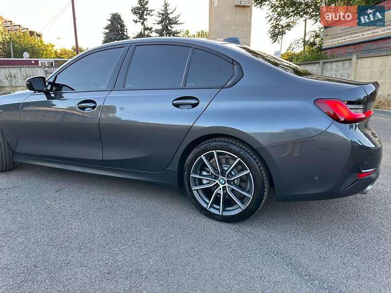 Седан BMW 3 Series 2019 в Одессе