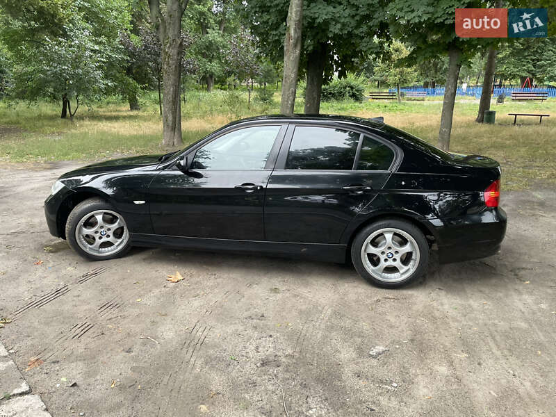 Седан BMW 3 Series 2006 в Киеве