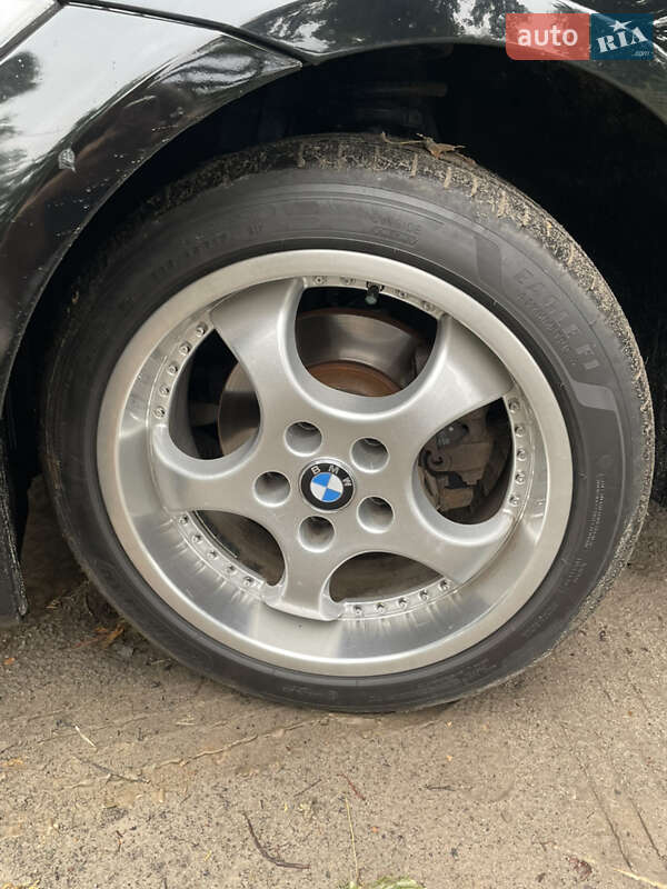 Седан BMW 3 Series 2006 в Киеве