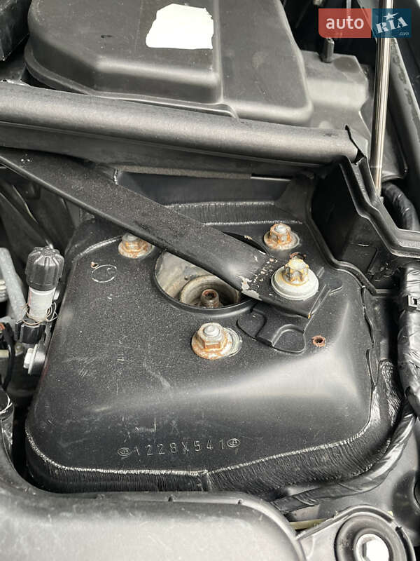 Седан BMW 3 Series 2006 в Киеве