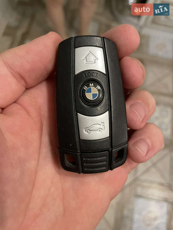 Седан BMW 3 Series 2006 в Киеве