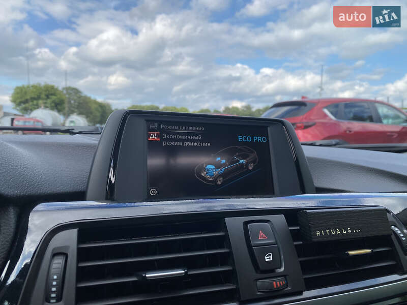 Седан BMW 3 Series 2013 в Львове