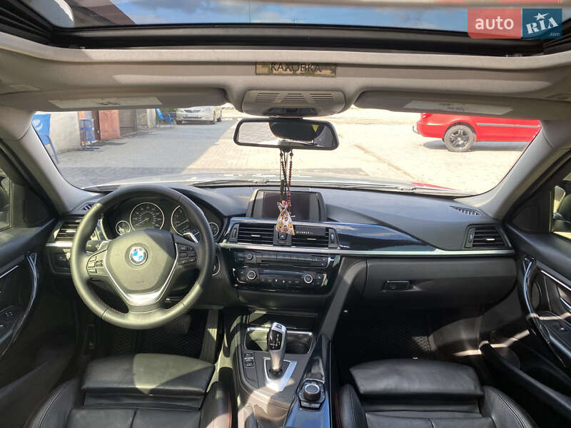 Седан BMW 3 Series 2013 в Львове
