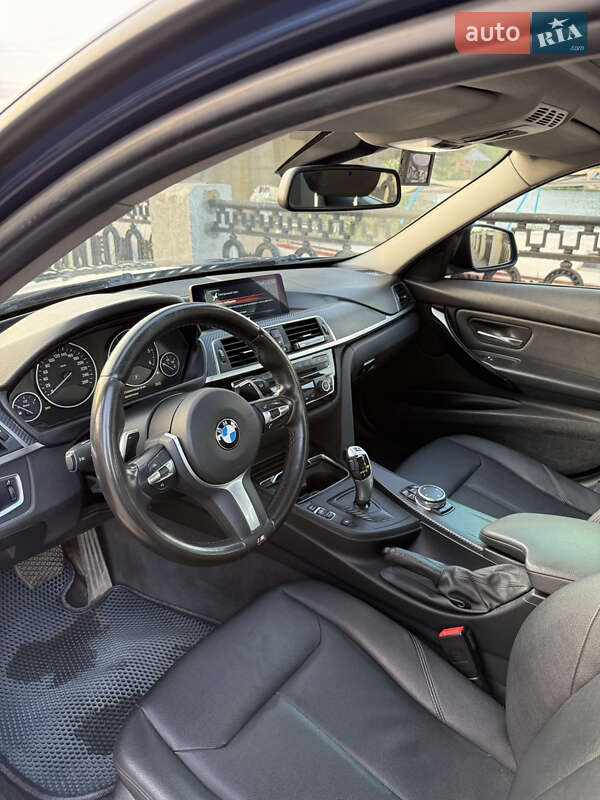 Седан BMW 3 Series 2015 в Дніпрі