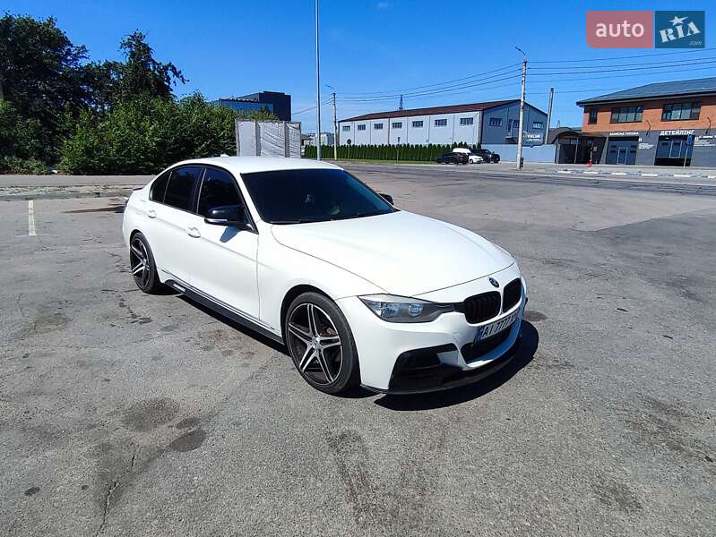 Седан BMW 3 Series 2015 в 
